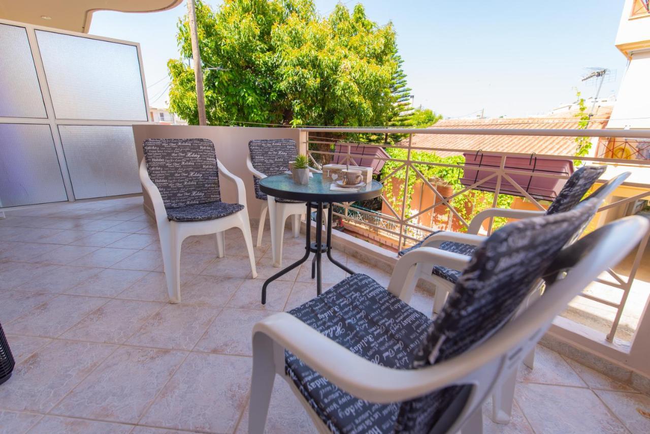 Smile Sea Apartment Kalamata Exterior photo