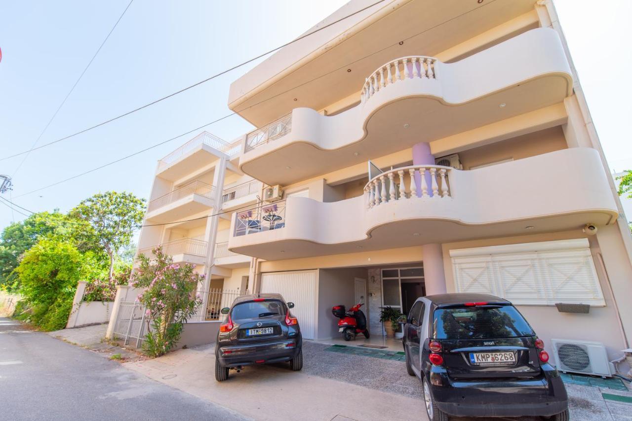 Smile Sea Apartment Kalamata Exterior photo